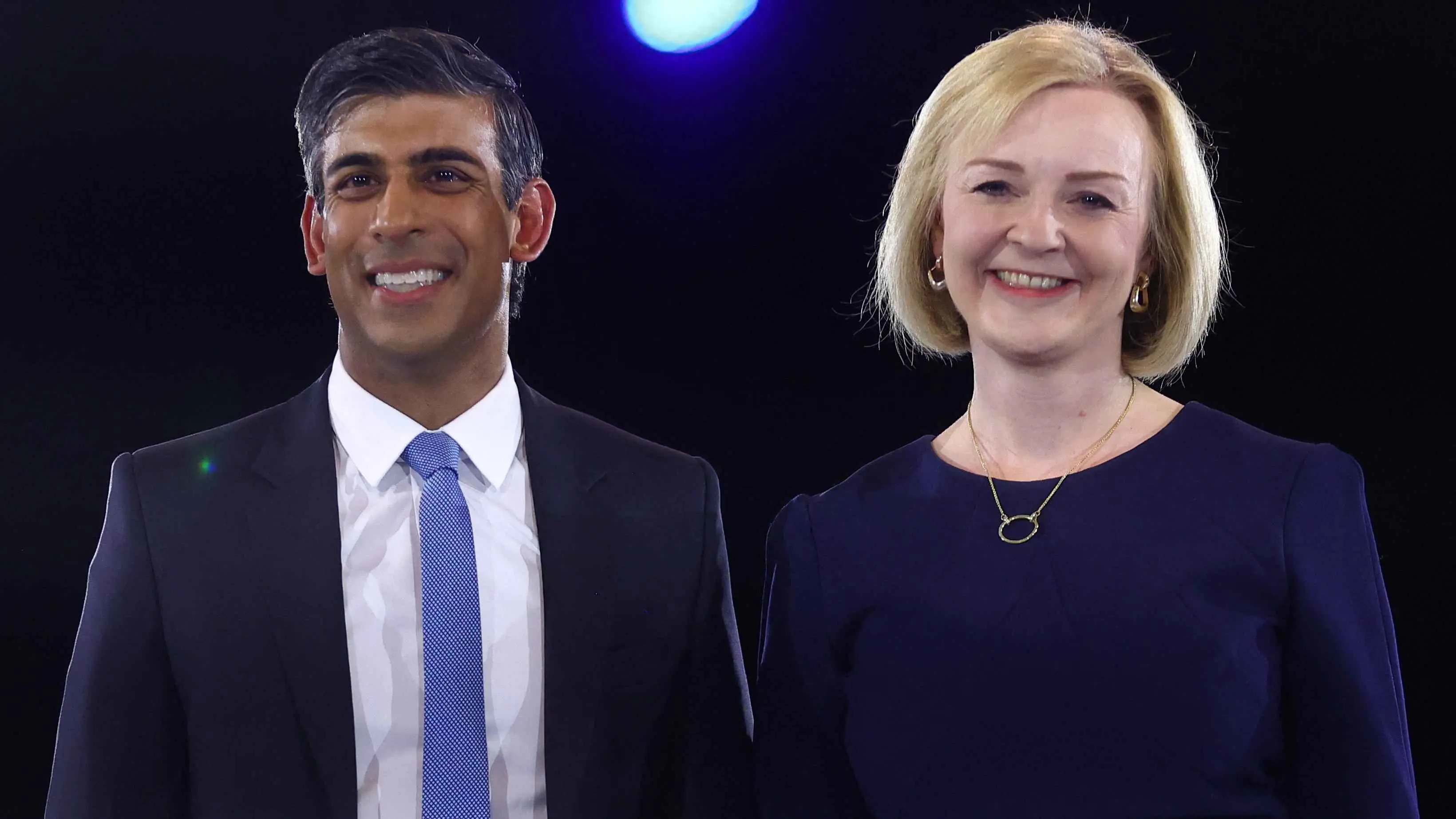 بريطانيا.. صعود العمال ينذر بانشقاقات في صفوف المحافظين