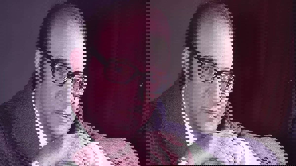 هل سرق محمد عبد الوهاب لحن "عندك بحرية"؟