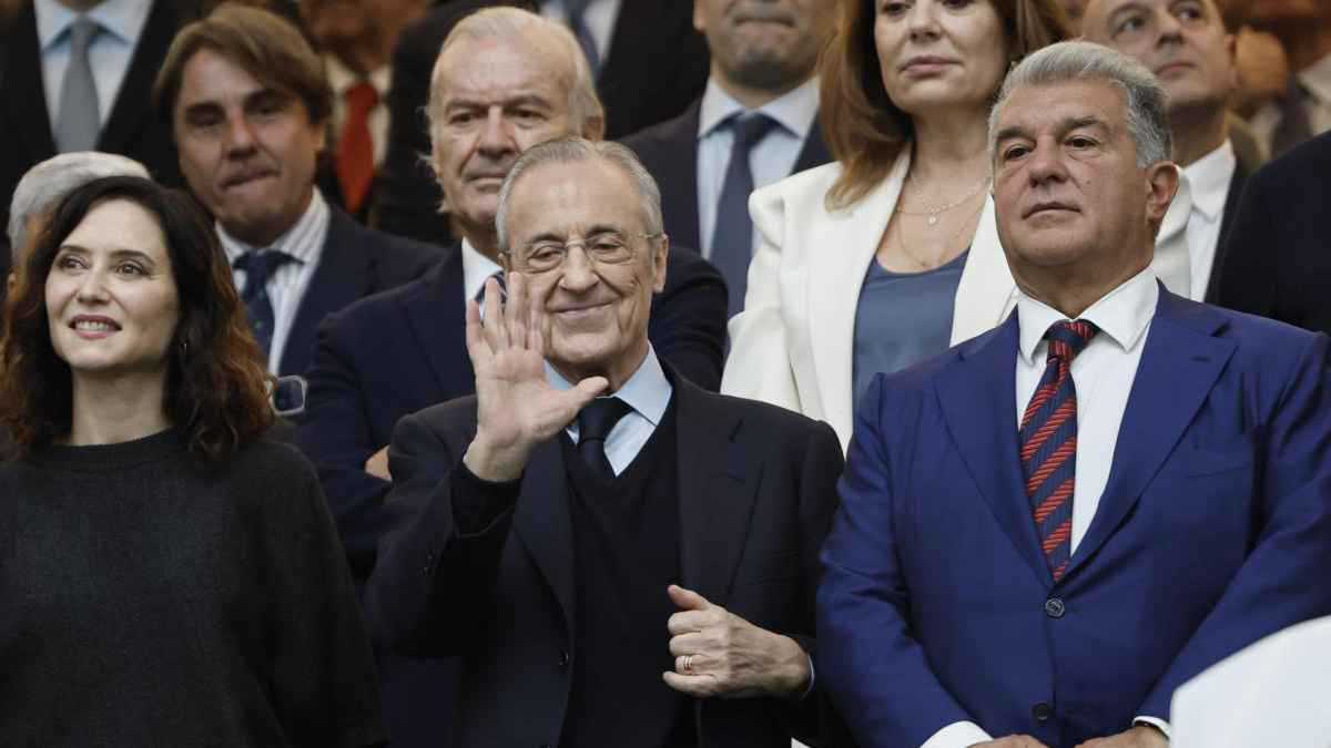 20 كلمة.. خطاب رئيس ريال مدريد في غرفة الملابس بعد الفوز على برشلونة