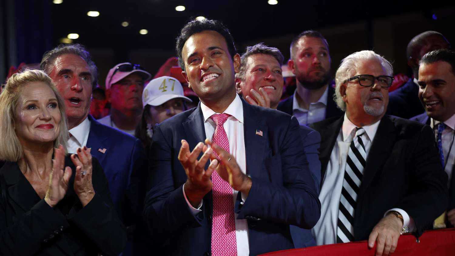 ترامب يعلن دعمه "الكامل والشامل" لحاكم أوهايو "المقبل" راماسوامي