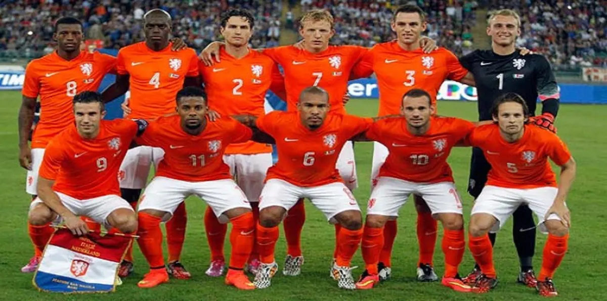 تصميم "مصري" لقميص هولندا يثير سخرية واسعة (صورة)