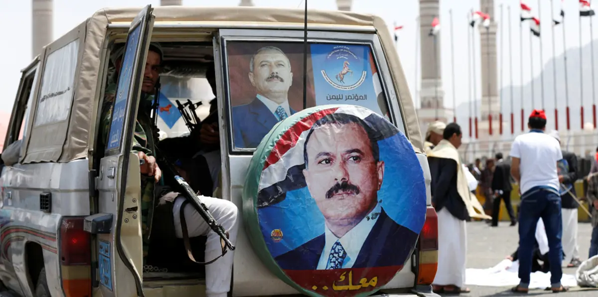 ختام حشد صنعاء.. محاولة اغتيال صالح واشتباكات مع الحوثيين قرب ميدان السبعين (فيديو وصور)