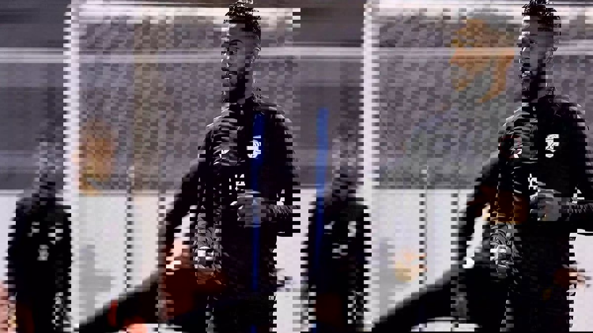 الشباب السعودي يرغب في التخلص من نواف العابد