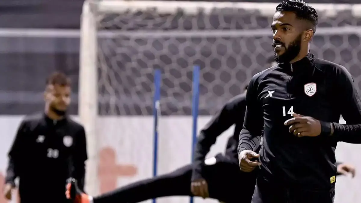 الشباب السعودي يرغب في التخلص من نواف العابد