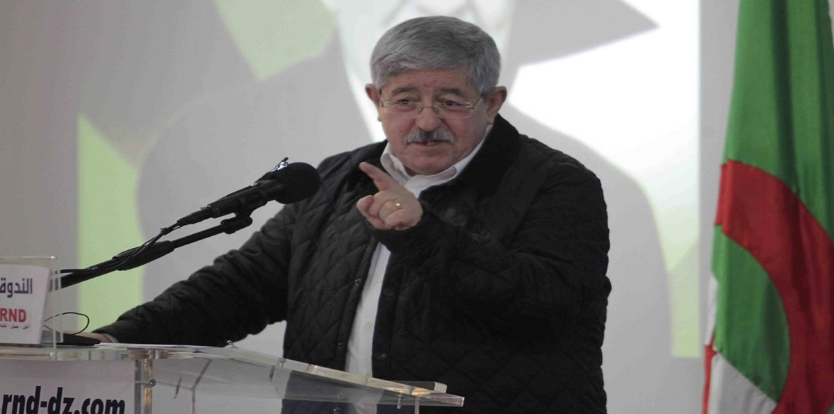 الجزائر.. مواجهة وزير العدل ورئيس الوزراء‎‎ تخرج للعلن