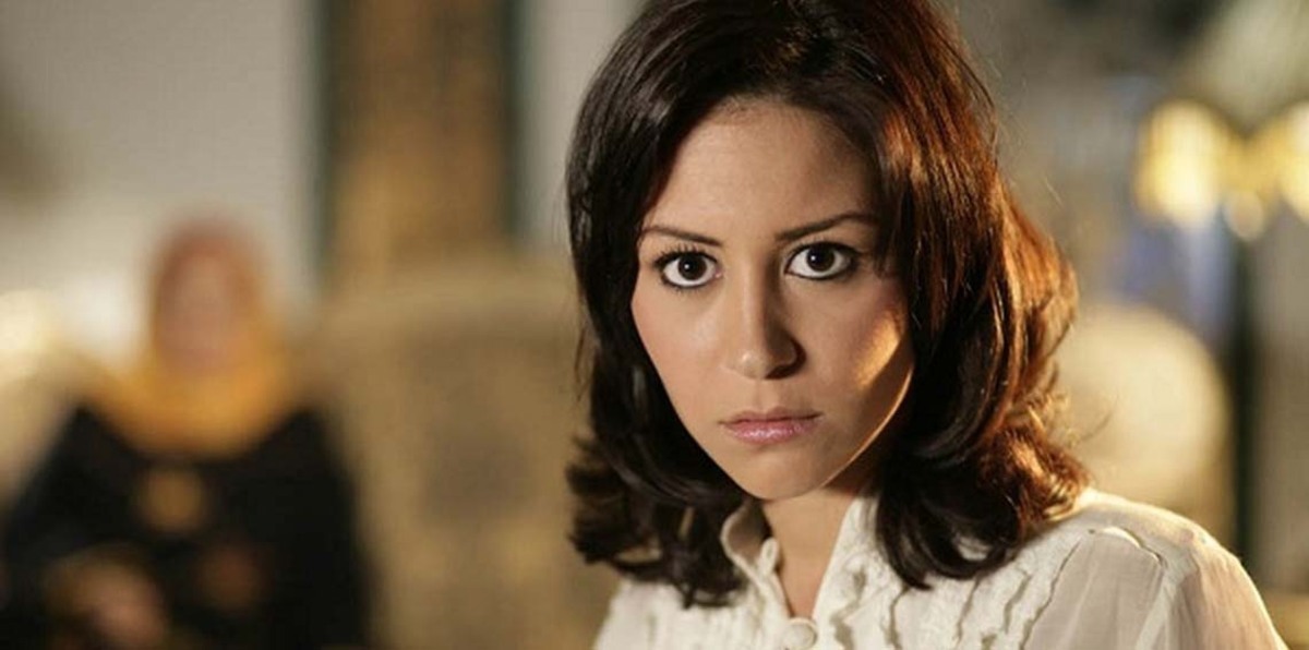 منة شلبي تشعل "حرب كرموز" في عائلة السبكي من أجل "أهل العيب"