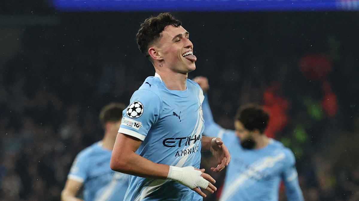 غوارديولا يدعم عودة فودين لمنتخب إنجلترا بعد ثنائيته في دورتموند