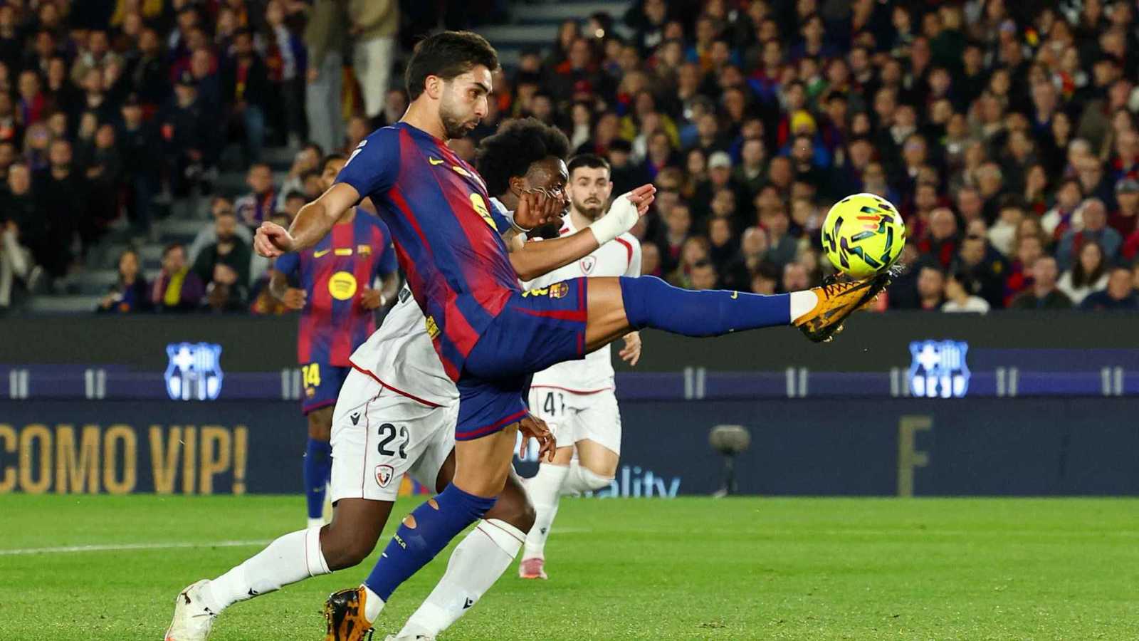 ملخص وأهداف ورجل مباراة برشلونة وأوساسونا في الدوري الإسباني