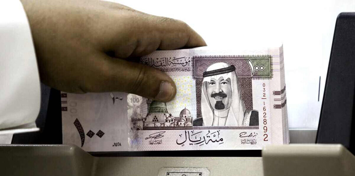 ما حقيقة خصم بدل الإرهاب من رواتب الجنود بالسعودية؟