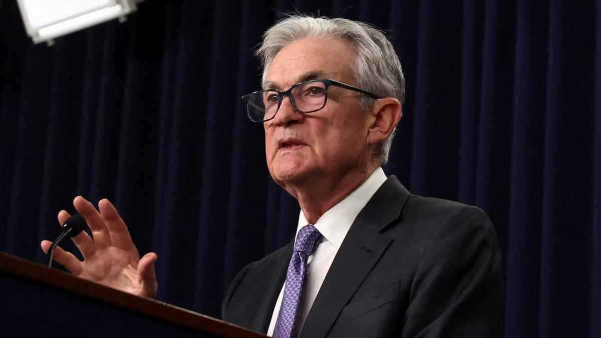 توتر بين ترامب وبول.. تهديدات جنائية تهز استقلالية الاحتياطي الفيدرالي