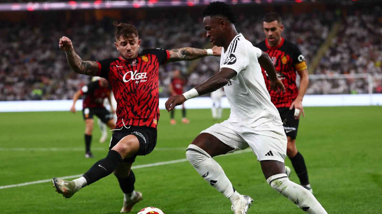 في نفق غرفة الملابس.. فينيسيوس يشتبك مع لاعب مايوركا (فيديو)