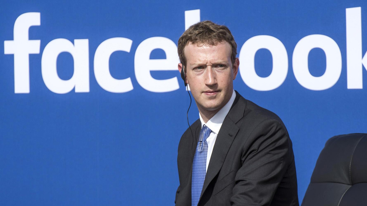 تقرير: فيسبوك استمع إلى المحادثات الصوتية للمستخدمين