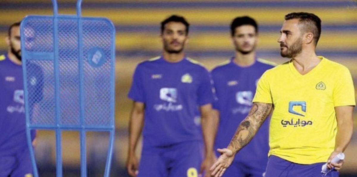 كانافارو يطالب لاعبي النصر بمزيد من التركيز أمام الخليج