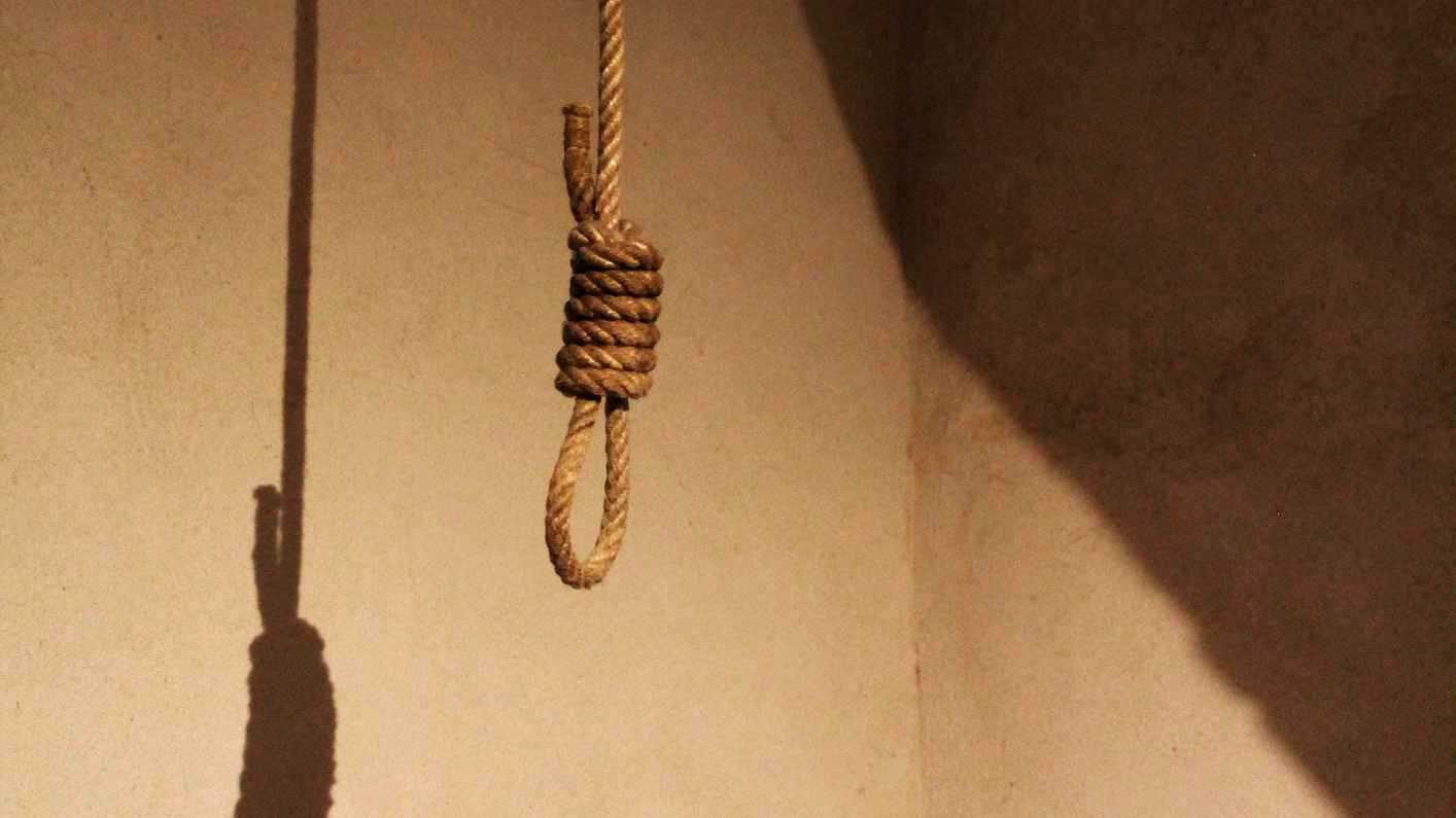 العراق.. طفل ينهي حياته شنقاً تحت ضغوط نفسية