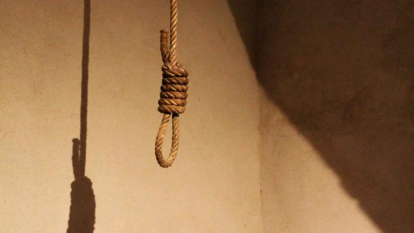 العراق.. طفل ينهي حياته شنقاً تحت ضغوط نفسية