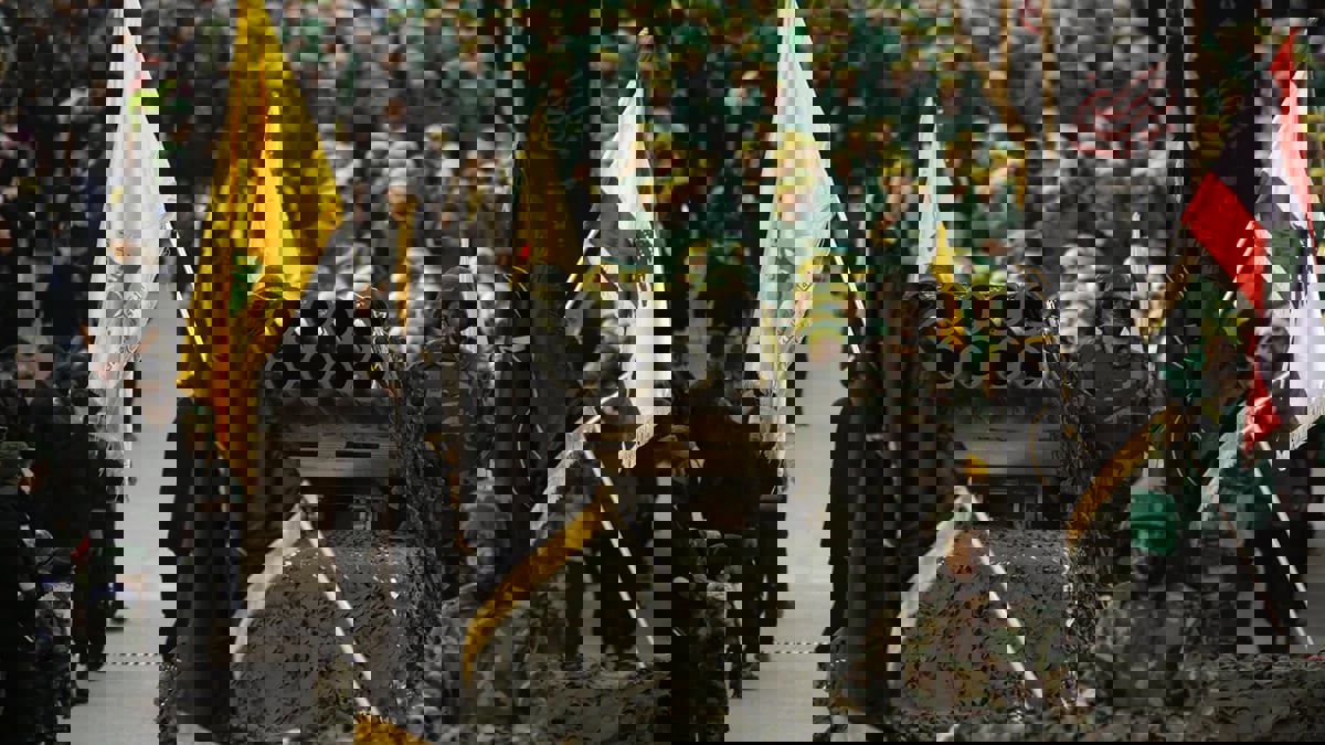 تقرير: الغرب يخشى انهيار لبنان خوفا من صعود "حزب الله"