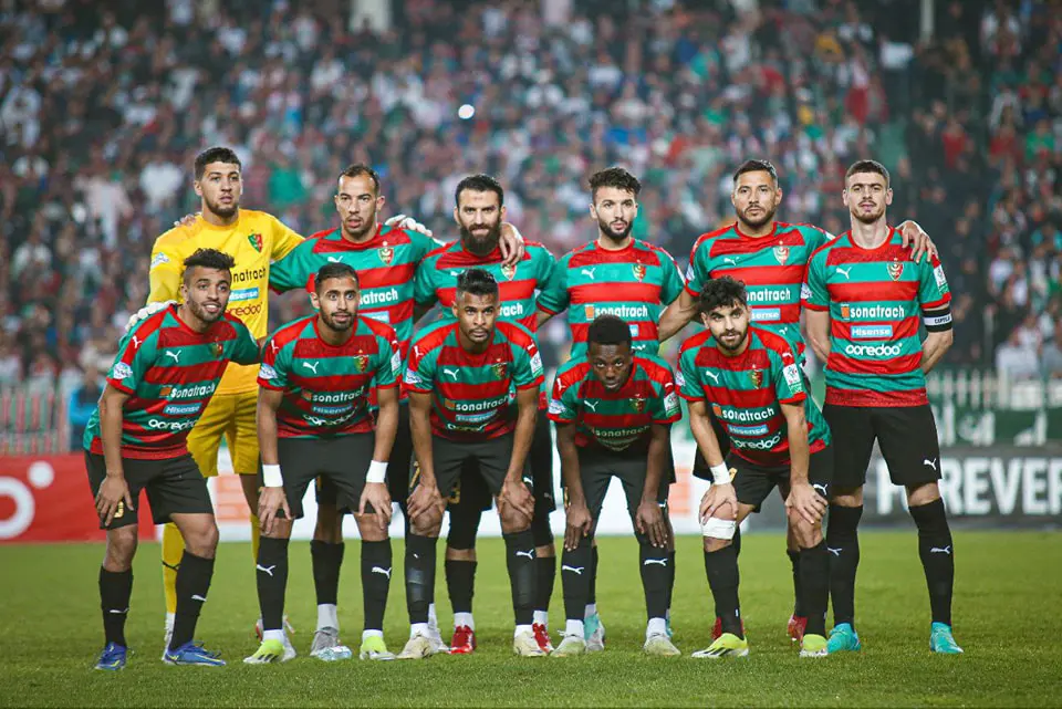 مولودية الجزائر يخطف تأهلا مثيرا لنهائي كأس الجزائر على حساب قسنطينة