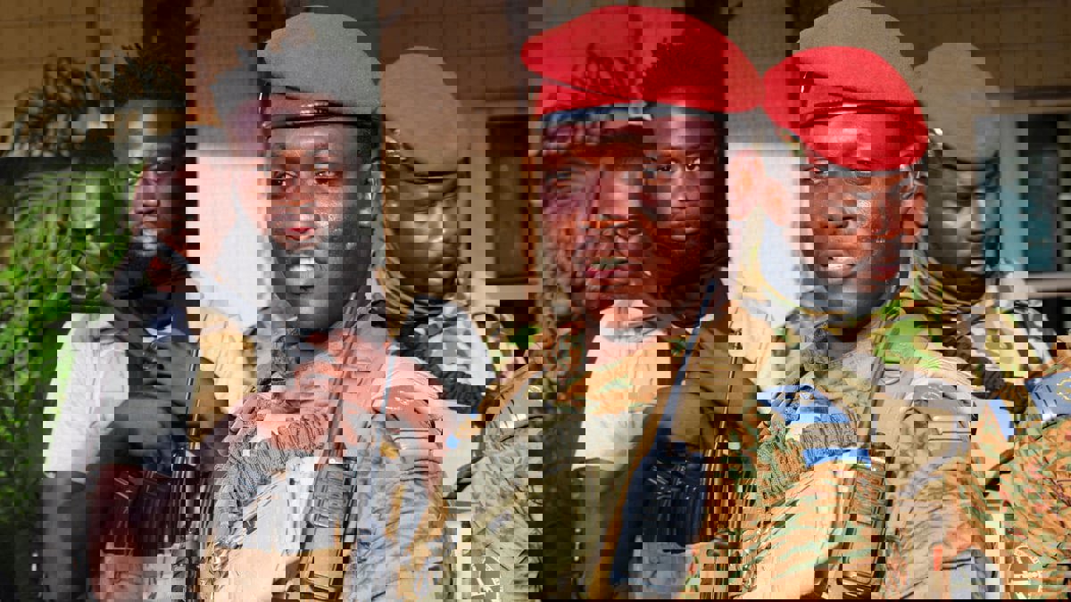 تقرير: قوات عسكرية روسية لحماية رئيس بوركينا فاسو من انقلاب مُحتمل