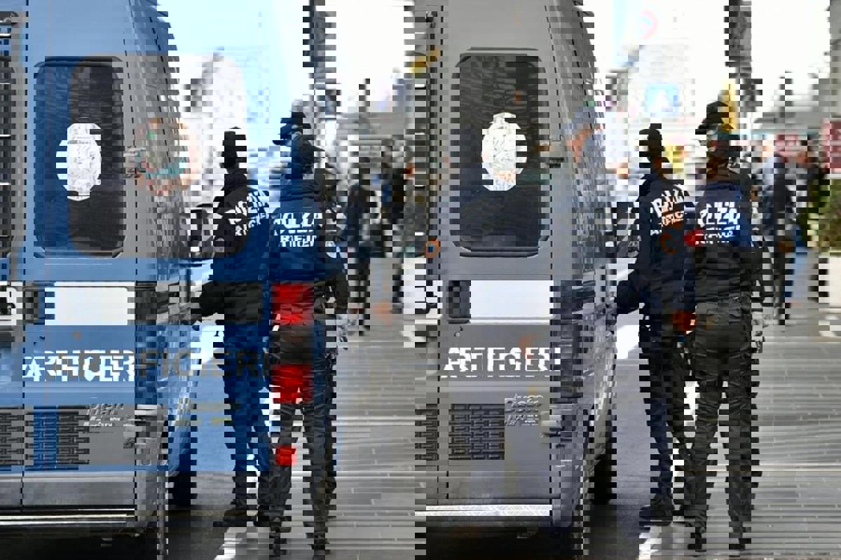 إيطاليا.. القبض على عصابة مسنّين متخصصة بالسطو المسلح 