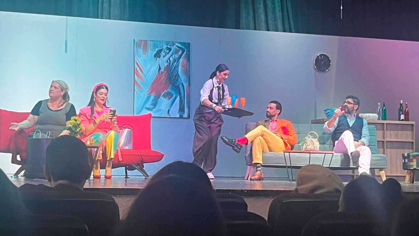 "شي تيك توك".. كوميديا لبنانية تسخر من الواقع (صور)