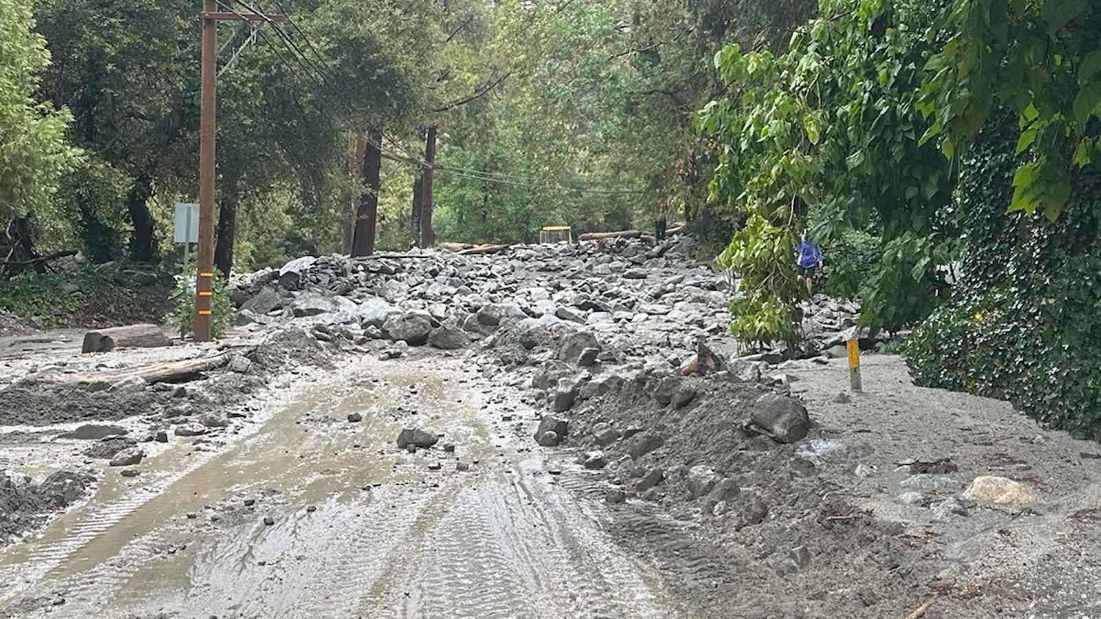 انزلاقات وأمطار مدمرة في جنوب كاليفورنيا (فيديو وصور)