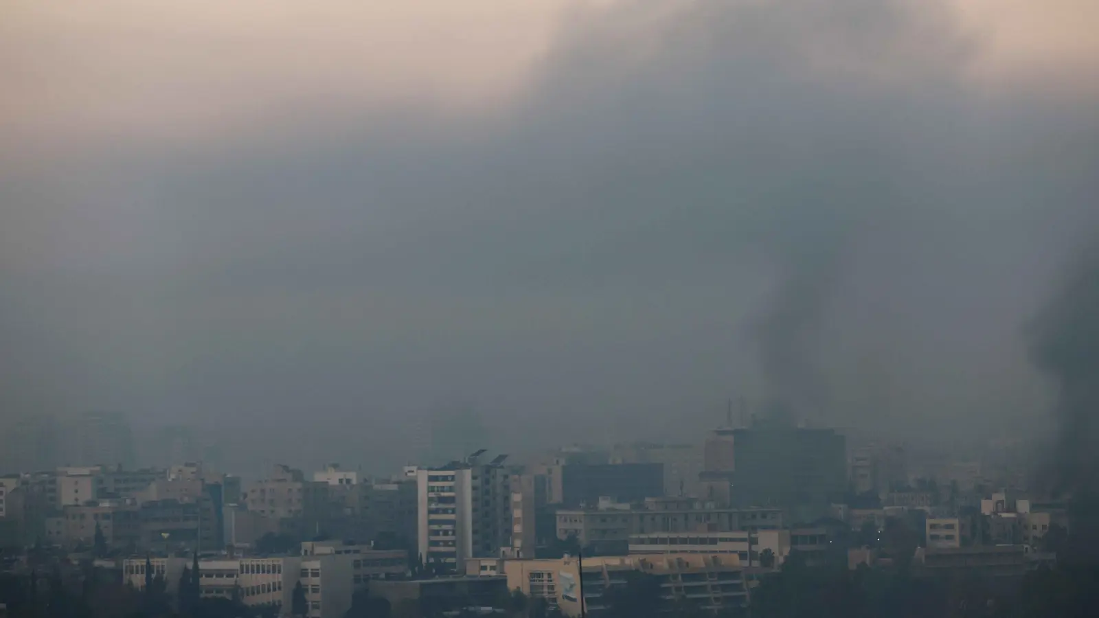 قصف إسرائيلي يستهدف مستودعا للسلاح في ريف دمشق