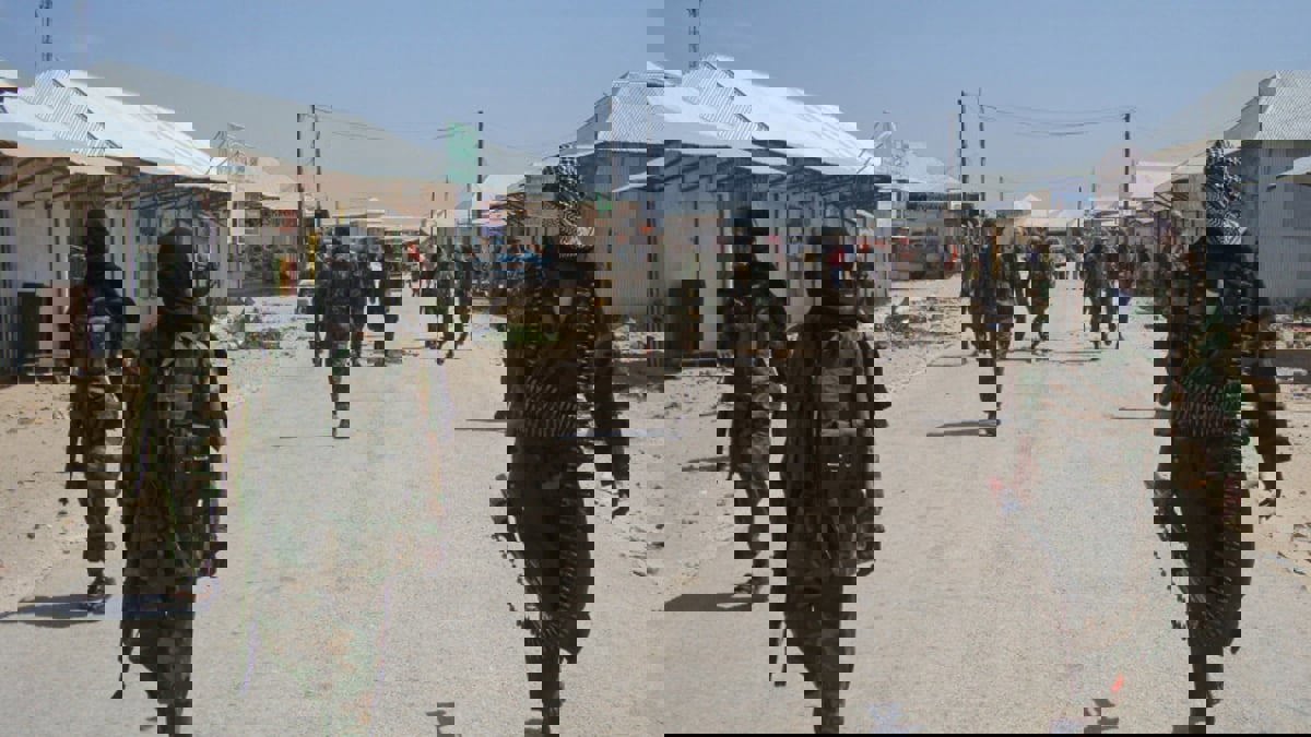 فورين بوليسي: إيران تجرب استراتيجية روسيا في أفغانستان على الصومال