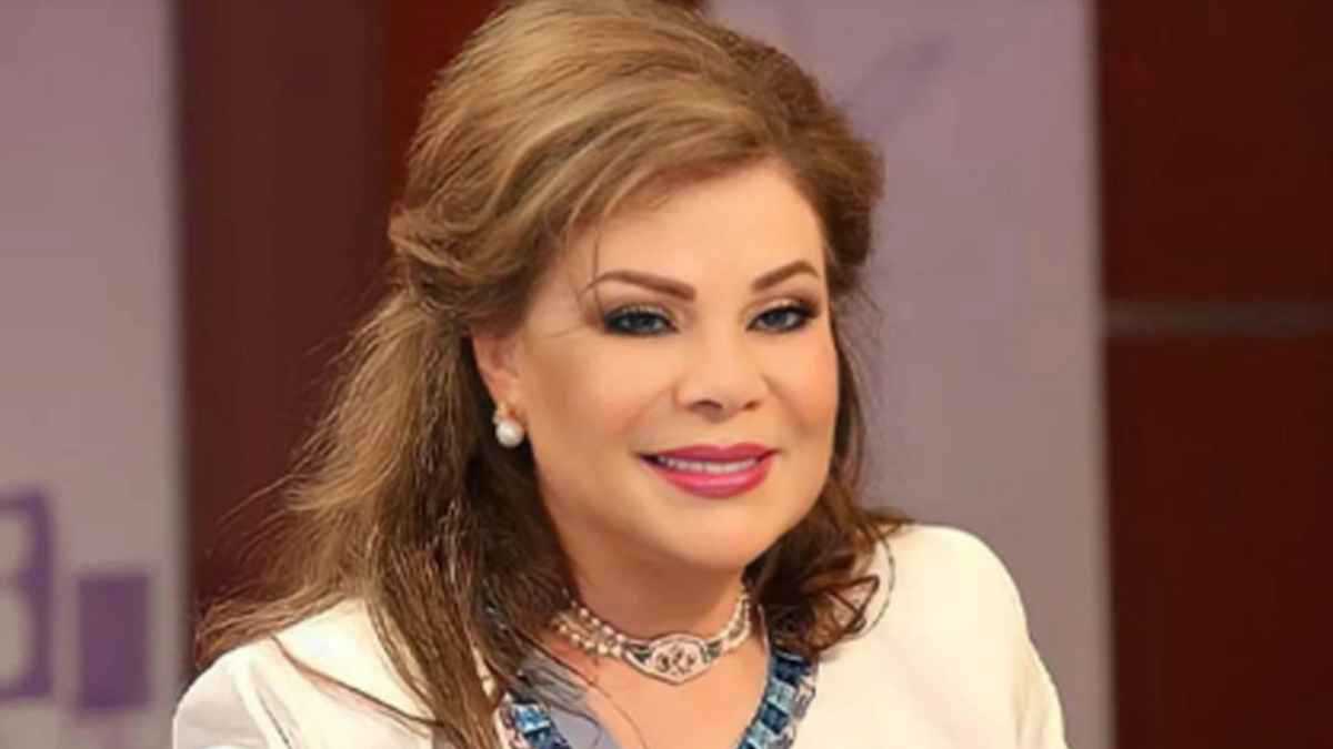 صفاء أبو السعود مفاجأة ختام المهرجان القومي للمسرح