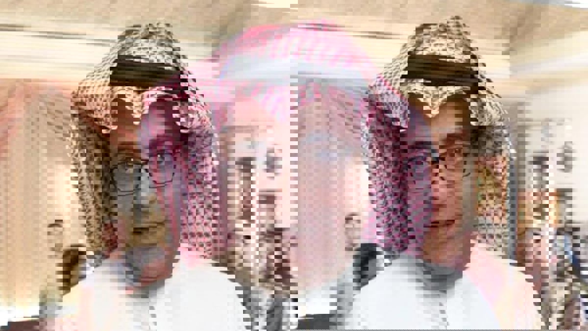 بعد تقليده شخصية داوود الشريان.. إشادة سعودية باحترافية الكوميدي خالد الفراج