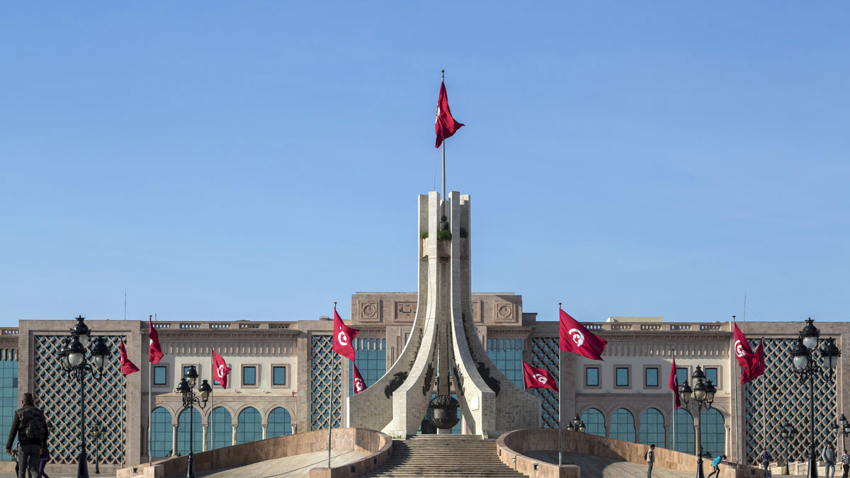 قبل 3 أشهر من الانتخابات.. الحكومة التونسية تُعد "مدونة سلوك " لتهدئة المناخ السياسي