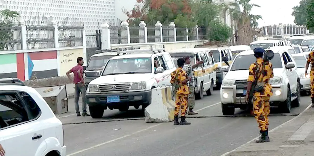 اليمنيون في عدن بين ضنك العيش وتحديات الأمن