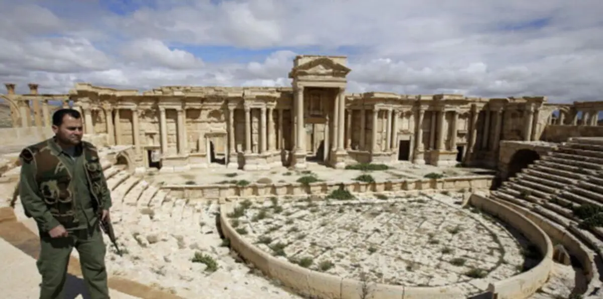 أنباء عن صفقة سريّة بين نظام الأسد وداعش حول تسليم تدمر