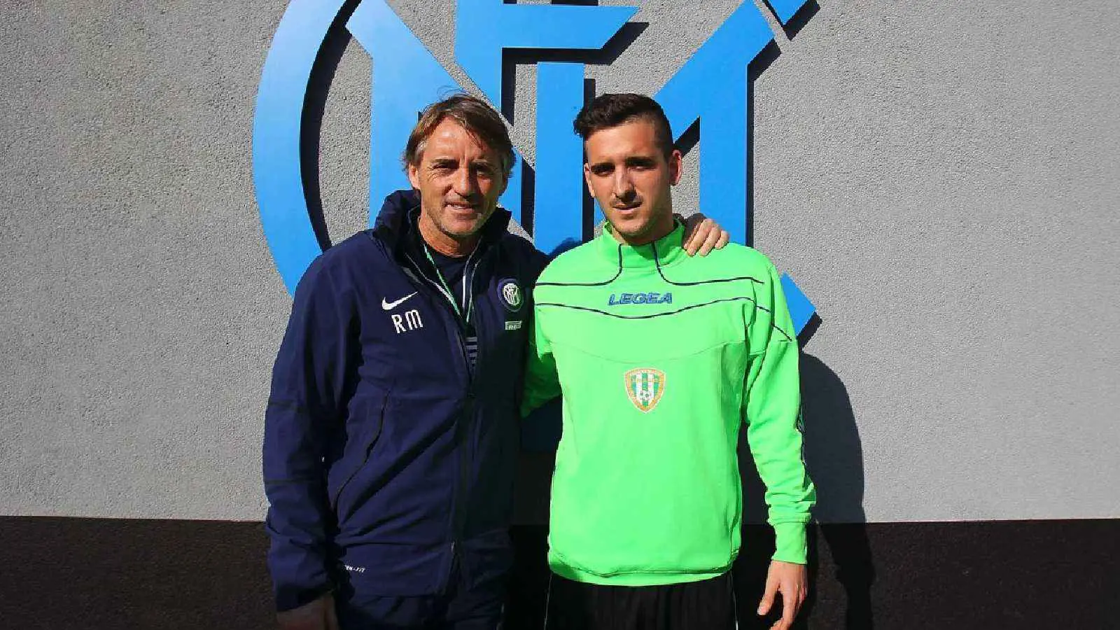 نجل مانشيني على أعتاب برشلونة