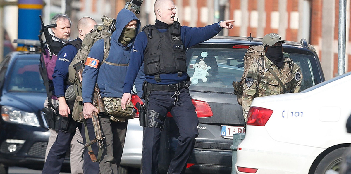 وسط اتهامات لطهران.. اعتقال مشتبه بهم في تفجير اجتماع للمعارضة الإيرانية بفرنسا