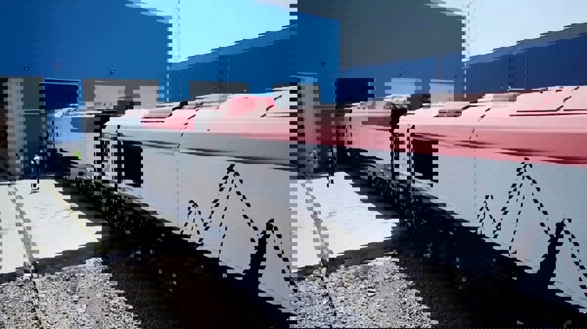 لماذا خفضت مصر سرعات القطارات؟