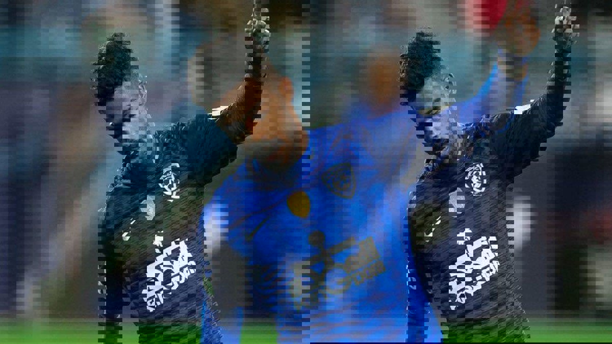 صحيفة: نادي الشباب يطلب من الهلال شراء المدة المتبقية في عقد نواف العابد