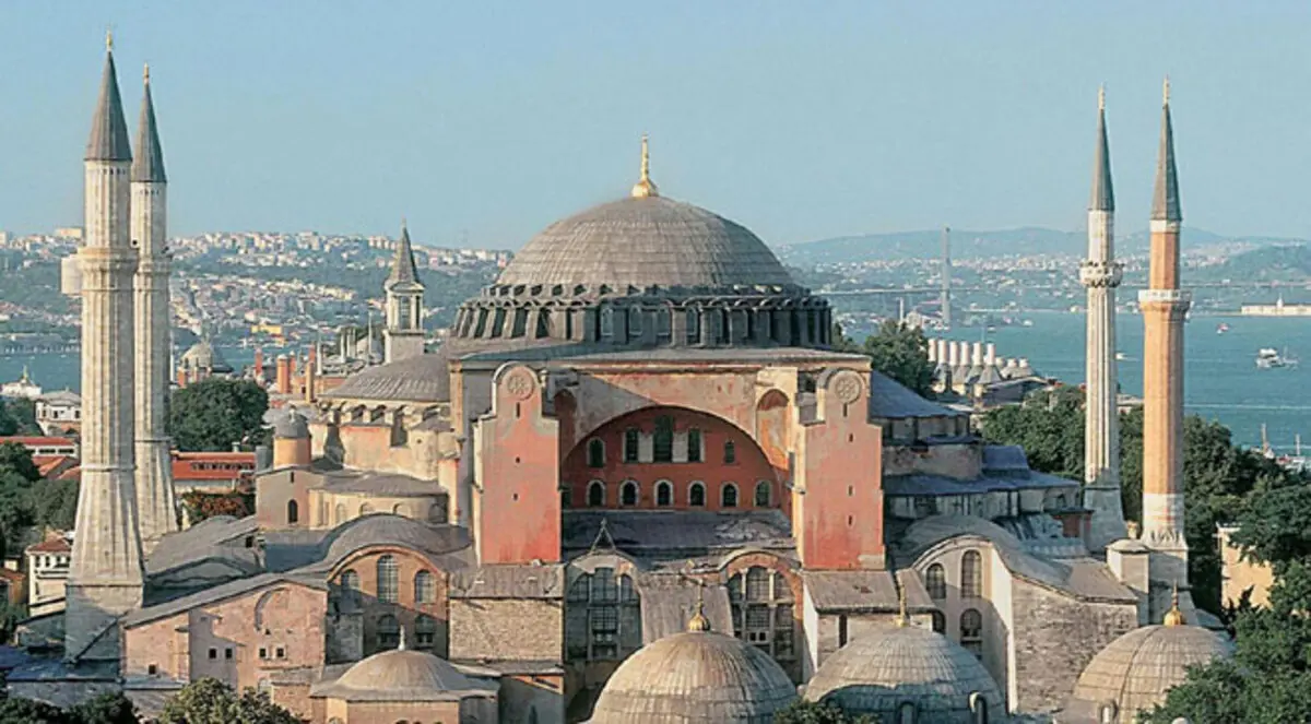 محكمة تركية تمنع تحويل متحف آيا صوفيا لمسجد
