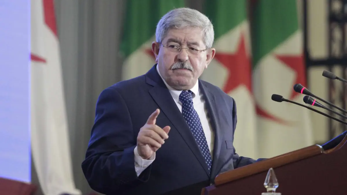 الجزائر.. حزب أويحيى يتبرأ من تصريحات ناطقه الرسمي حول بوتفليقة