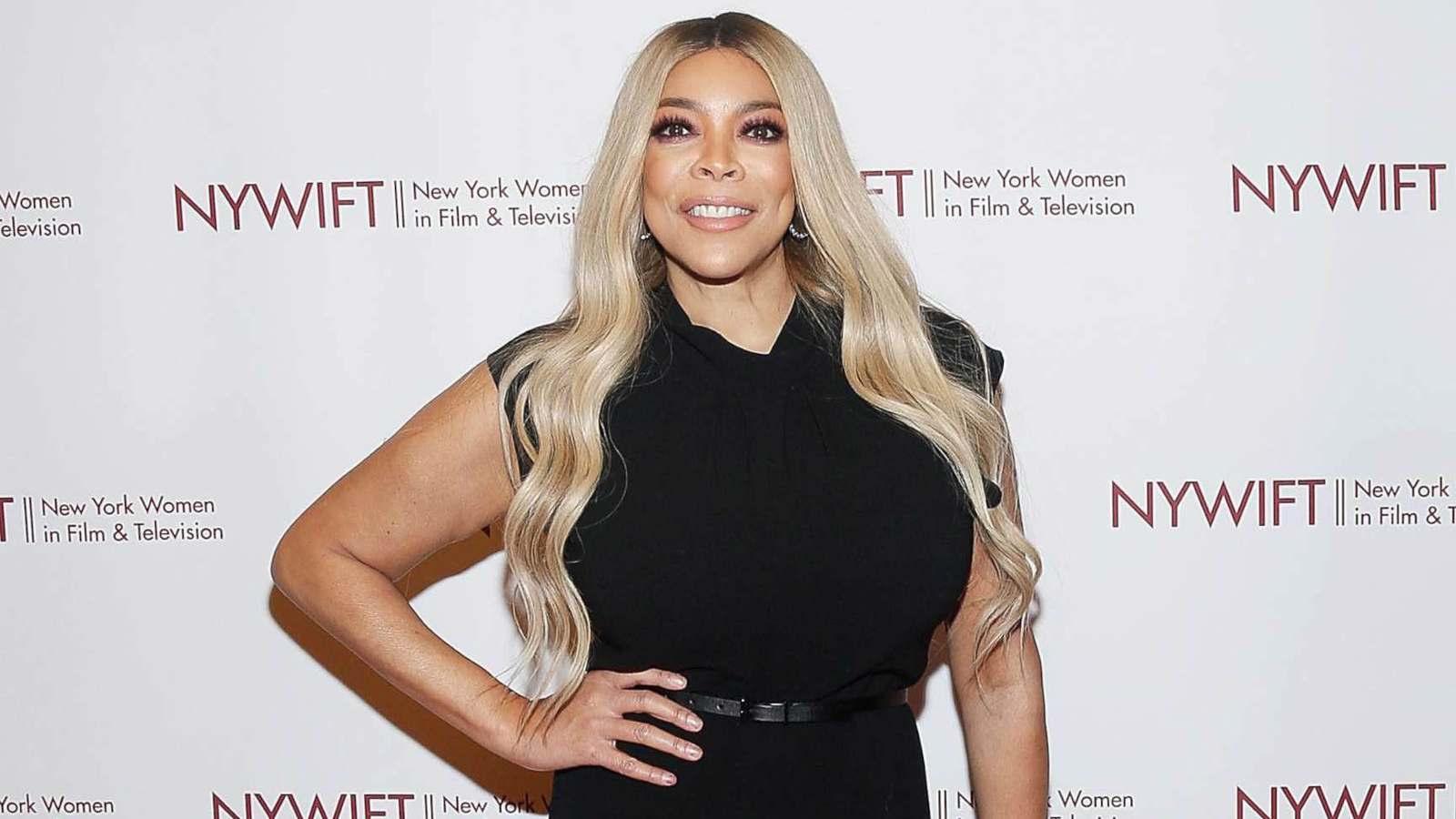 بعد إصابتها بمرض "نادر".. أول ظهور علني لويندي ويليامز (فيديو)