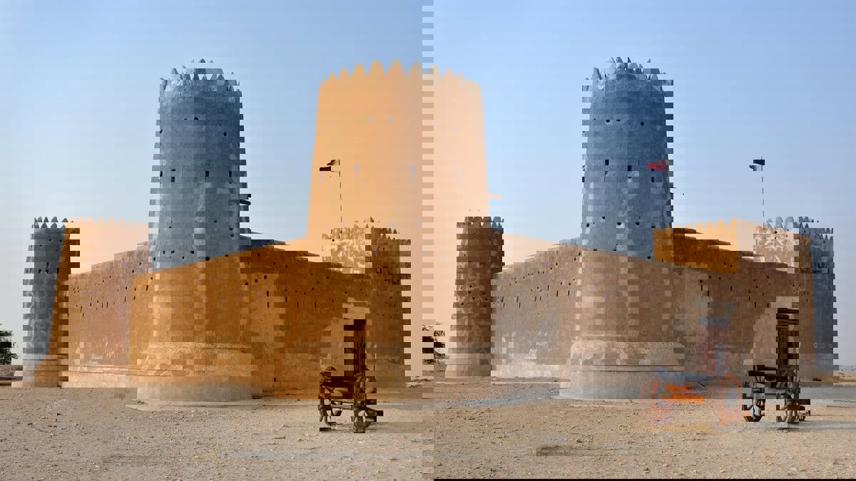 البحرين تصدر تقويماً جديداً يتضمن اسم جزيرة الزبارة الخاضعة لسيادة قطر