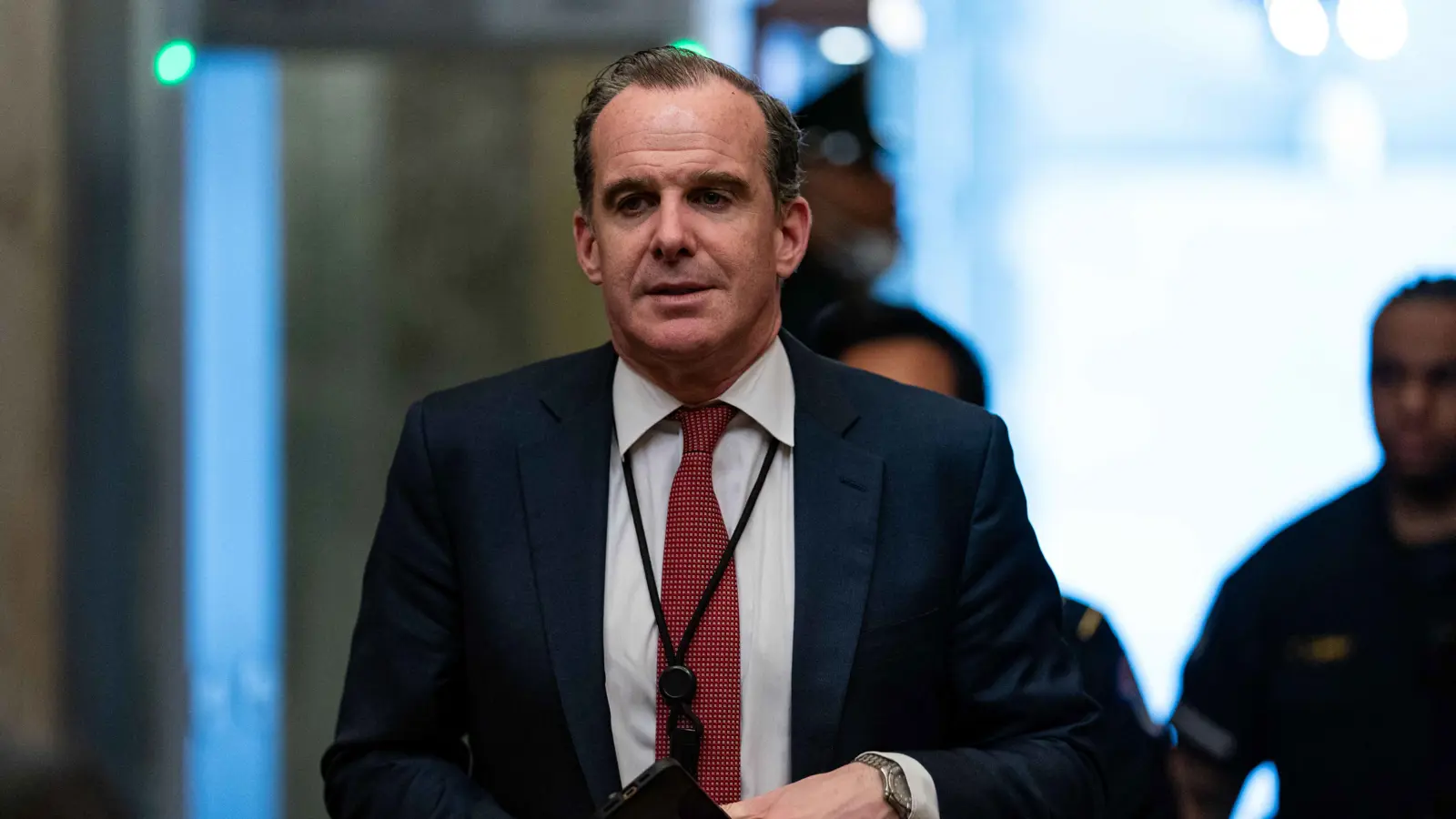 لسياساته "الفاشلة".. دعوة للتحقيق مع مسؤول الشرق الأوسط في عهد بايدن