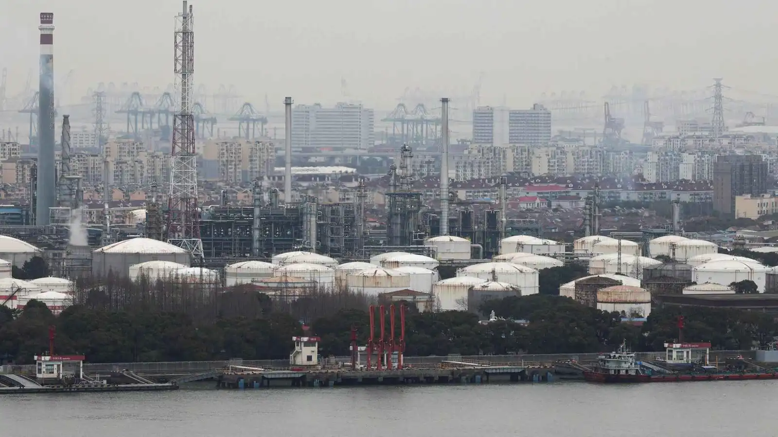 سنوات من الاستعداد لأسوأ السيناريوهات.. هكذا أفلتت الصين من حرب إيران