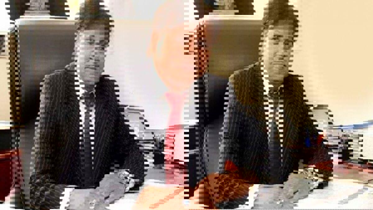 هل حصل النائب البنغالي المتهم بتجارة الإقامات على الجنسية الكويتية؟