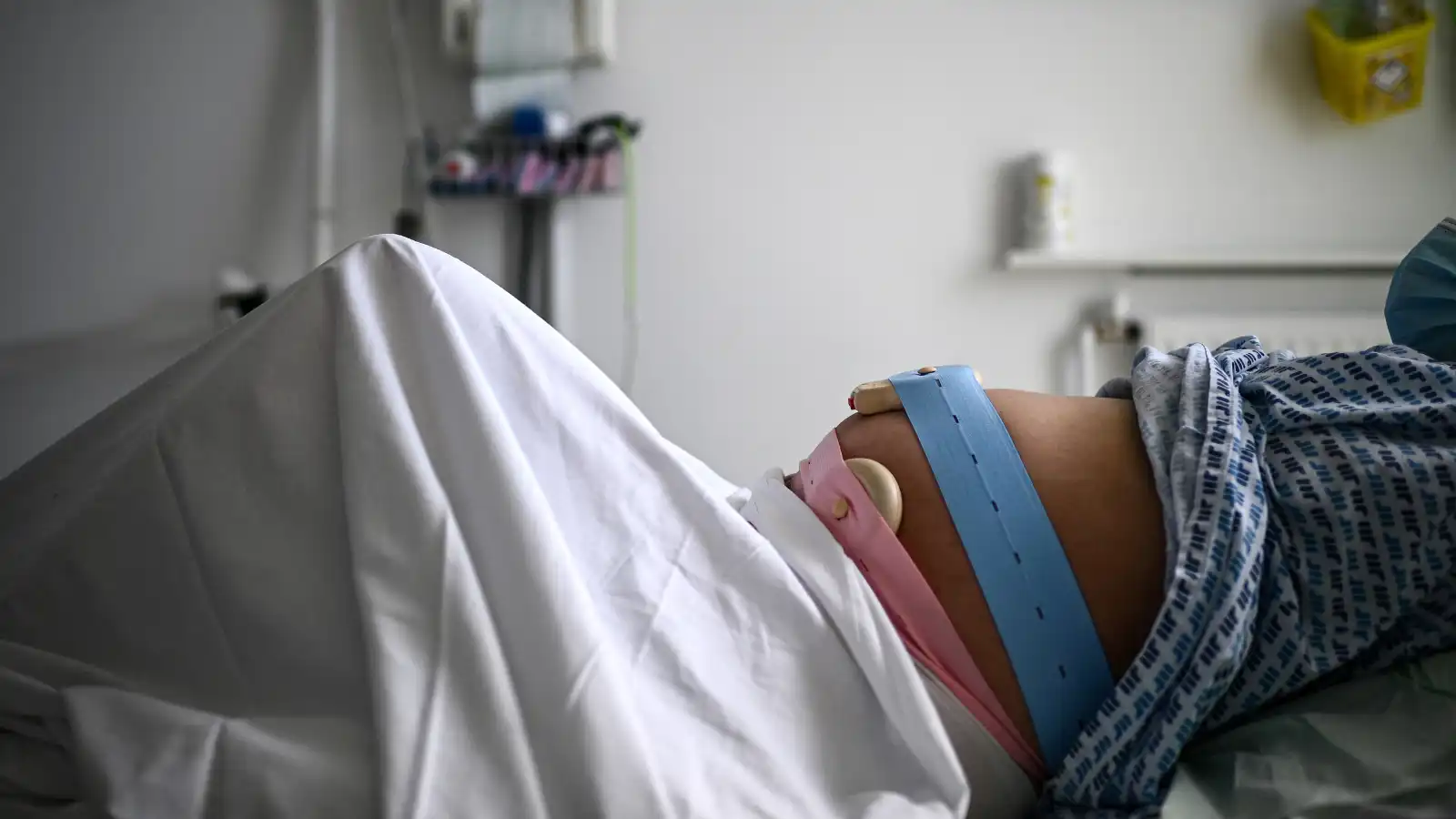 مصر تفرض قيوداً مشددة على الولادة القيصرية