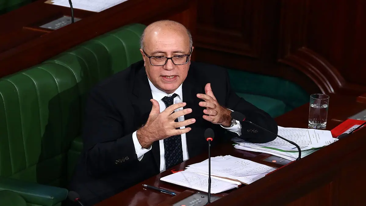 "المركزي" التونسي يسجل تراجعا حادا في الاستثمار الأجنبي والمدخرات المالية