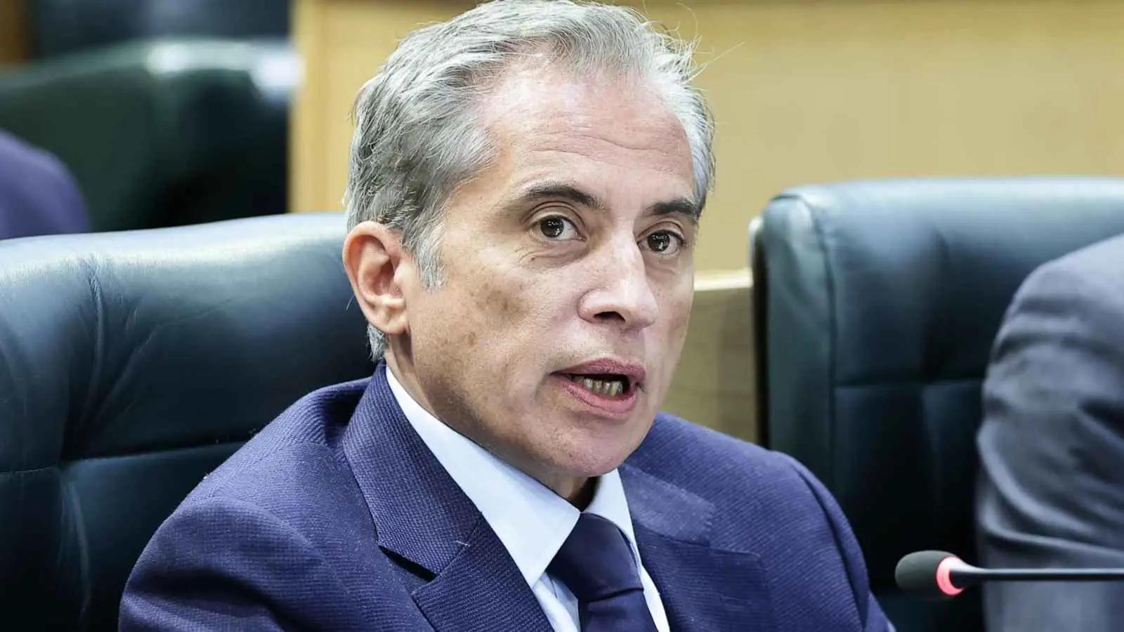 الحكومة الأردنية تكشف تفاصيل سرقة سفارتها في باريس