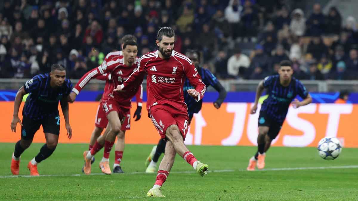 أنقذ آرني سلوت.. أكثر لاعب أبهر جمهور ليفربول أمام إنتر ميلان