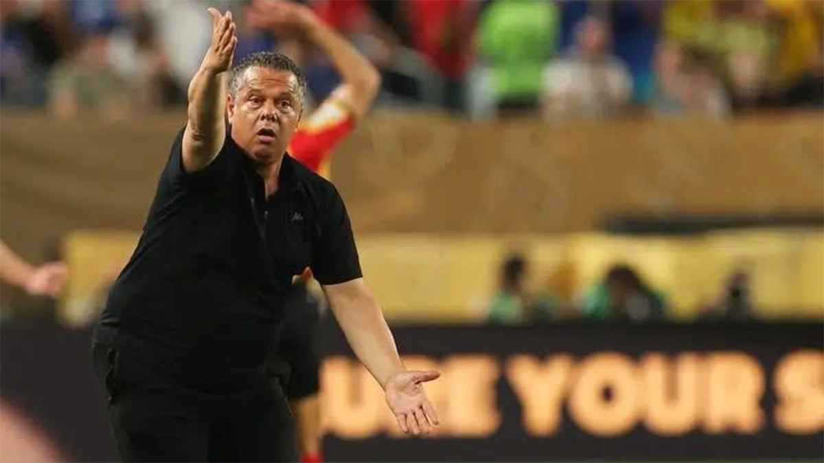 ما حقيقة مقاطعة ثلاثي الترجي التونسي التدريب بسبب ماهر الكنزاري؟ (صور)