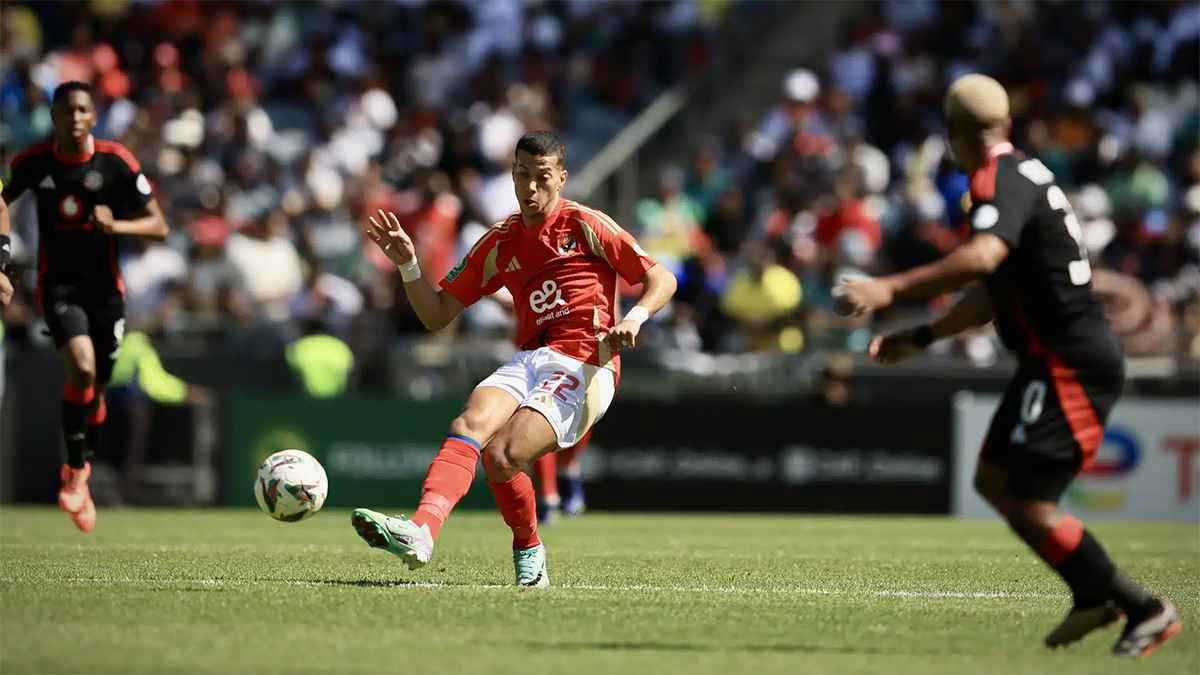 مواجهات حاسمة.. ما المباريات التي سيغيب فيها إمام عاشور عن الأهلي بسبب الإيقاف؟ 