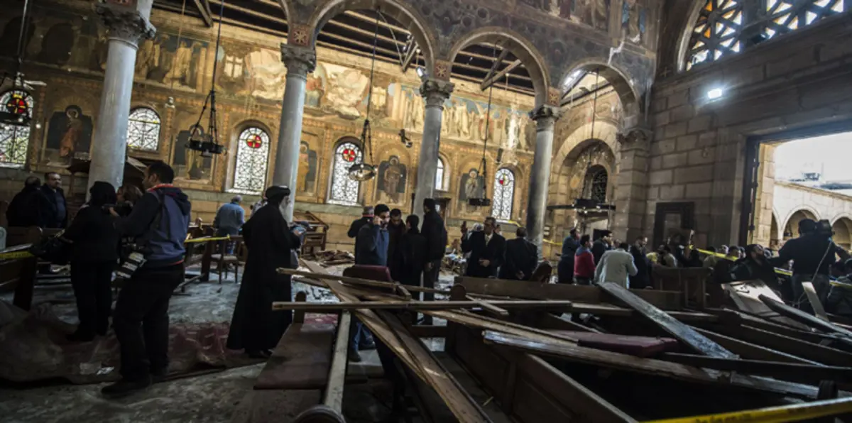 في ثاني مبادرة.. عائلة متهم في تفجير الكنيسة تبادر بتسليمه للنيابة المصرية